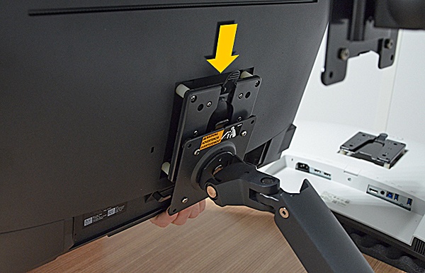 Touch screen mount
